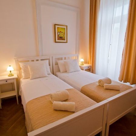 Golden Rooms Bed & Breakfast Τεργέστη Εξωτερικό φωτογραφία