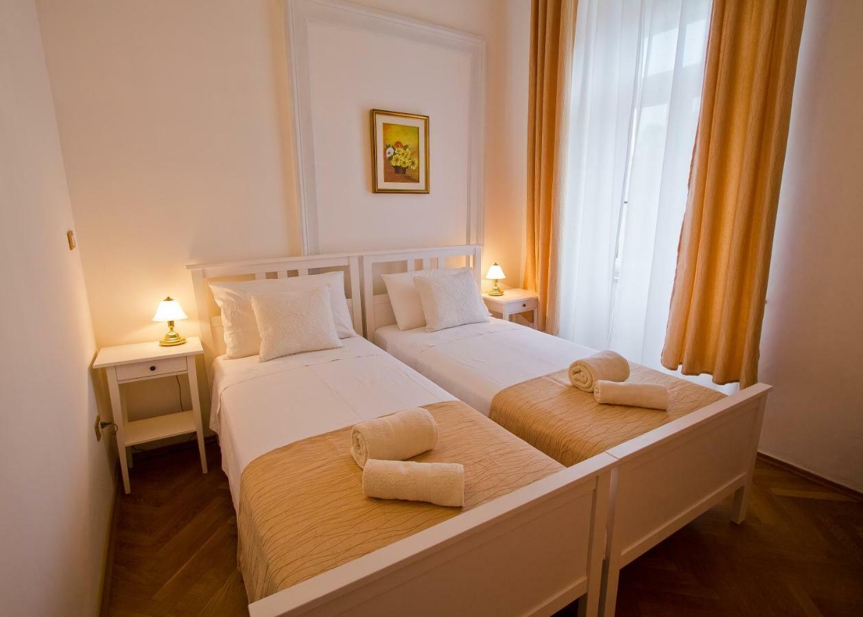 Golden Rooms Bed & Breakfast Τεργέστη Εξωτερικό φωτογραφία