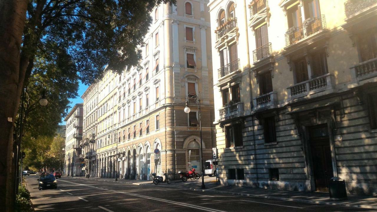 Golden Rooms Bed & Breakfast Τεργέστη Εξωτερικό φωτογραφία